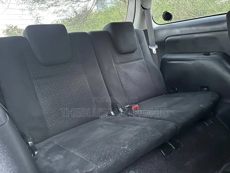 Toyota Wish 2004 White