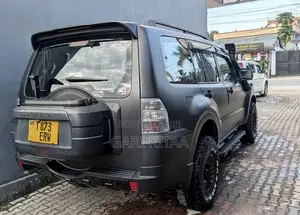 Mitsubishi Pajero 2007 Matt Black