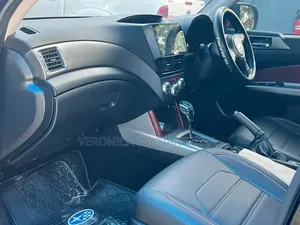 Subaru Forester 2010 Black