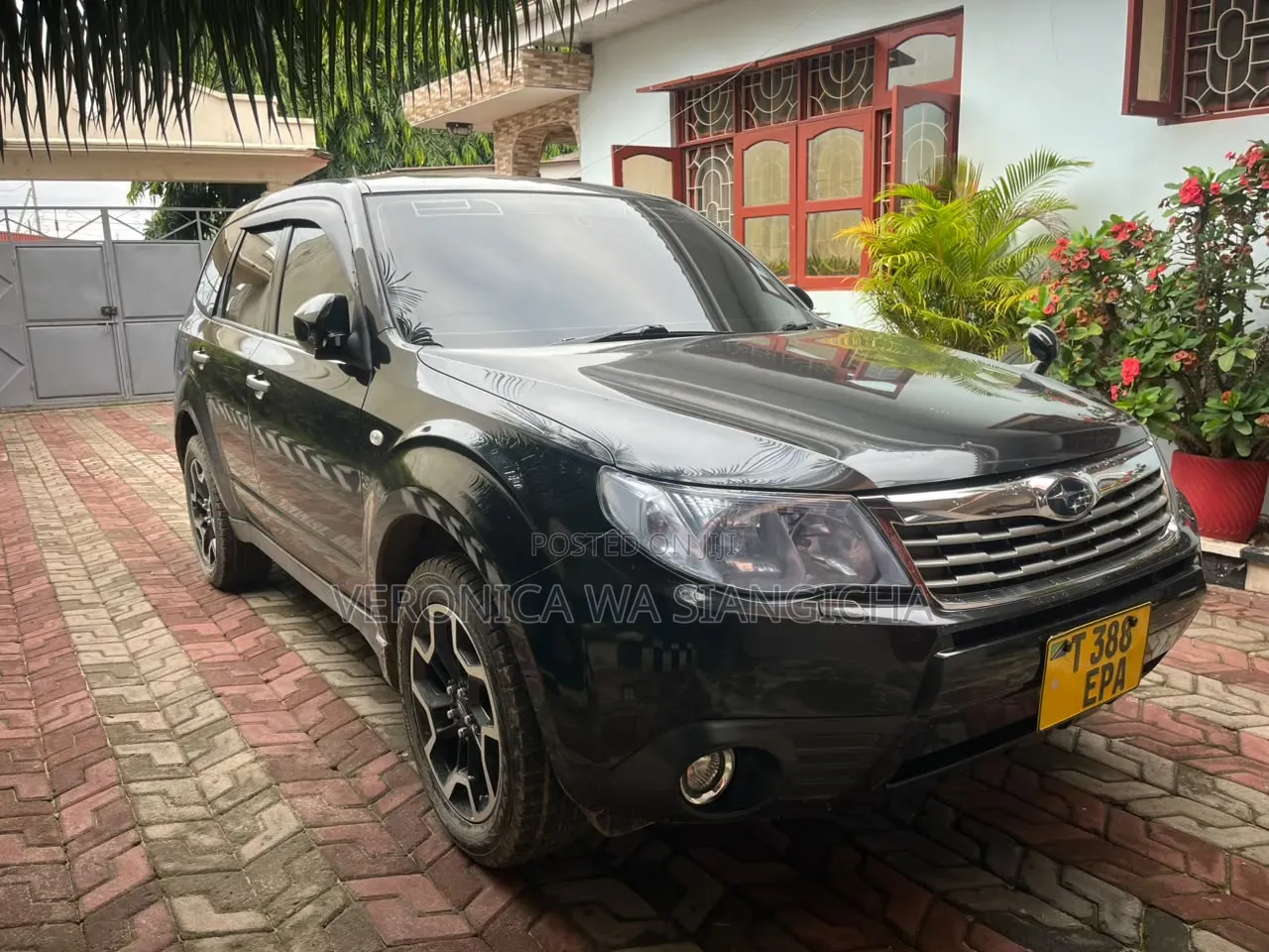 Subaru Forester 2010 Black