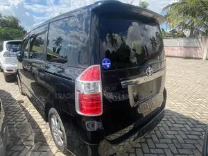 Toyota Noah 2007 Black
