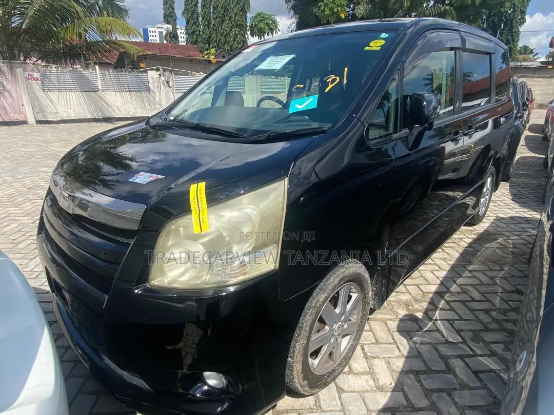 Toyota Noah 2007 Black