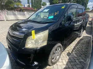 Toyota Noah 2007 Black