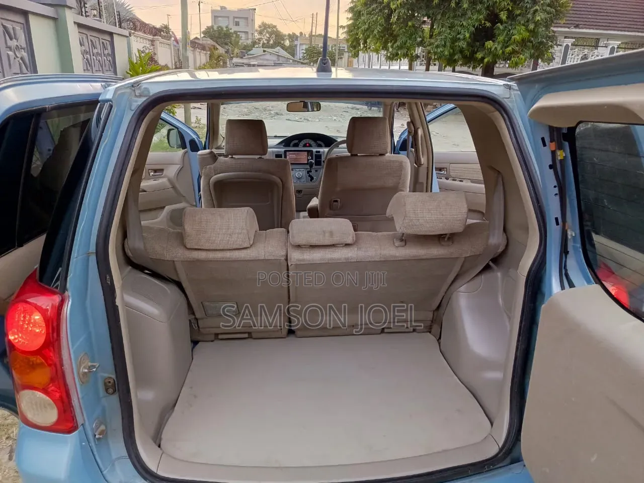 Toyota Raum 2004 Blue