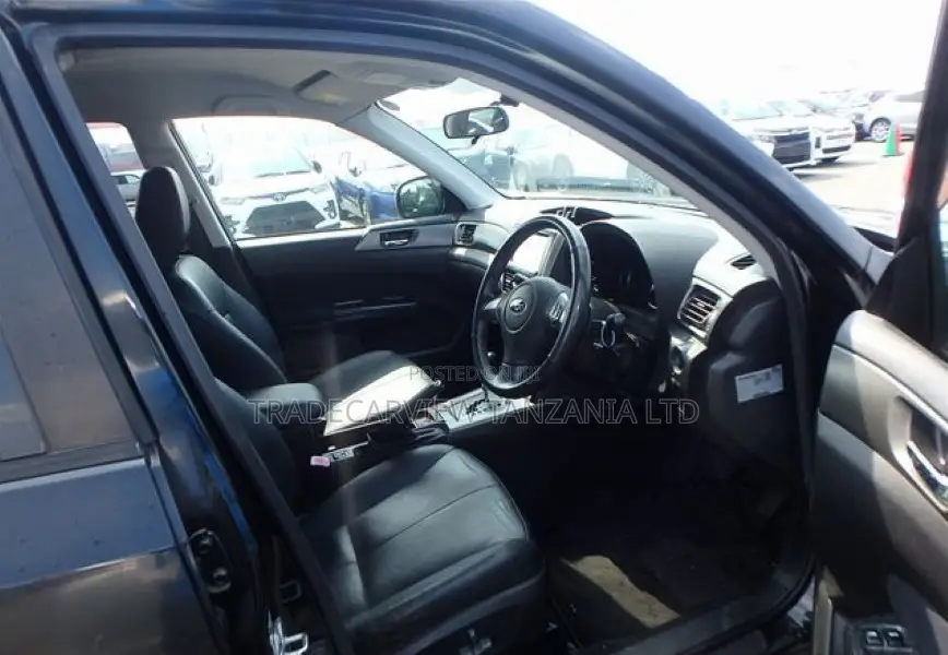 Subaru Forester 2011 Black
