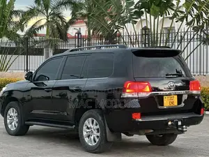 Toyota Land Cruiser 2021 Black