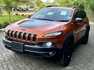 Jeep Cherokee Limited 4x4 2016 Orange