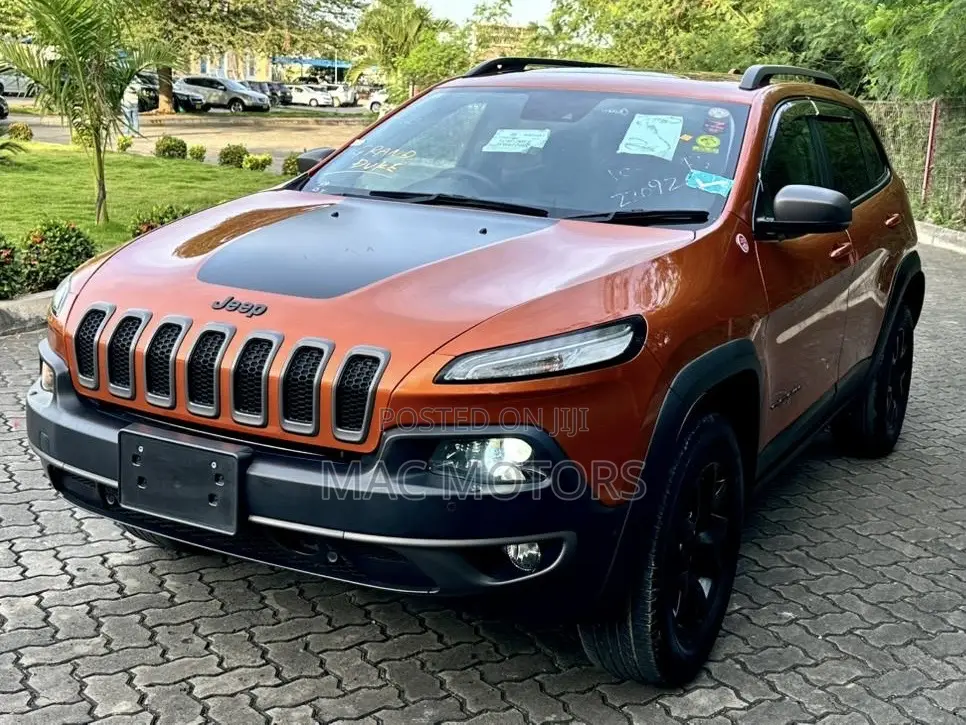 Jeep Cherokee Limited 4x4 2016 Orange