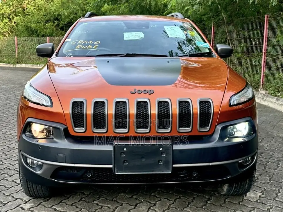 Jeep Cherokee Limited 4x4 2016 Orange