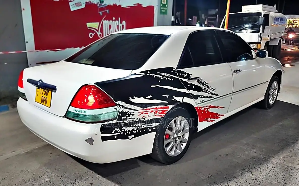 Toyota Mark II 2004 White