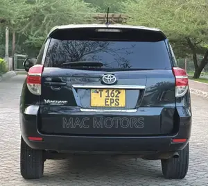 Toyota Vanguard 2012 Gray