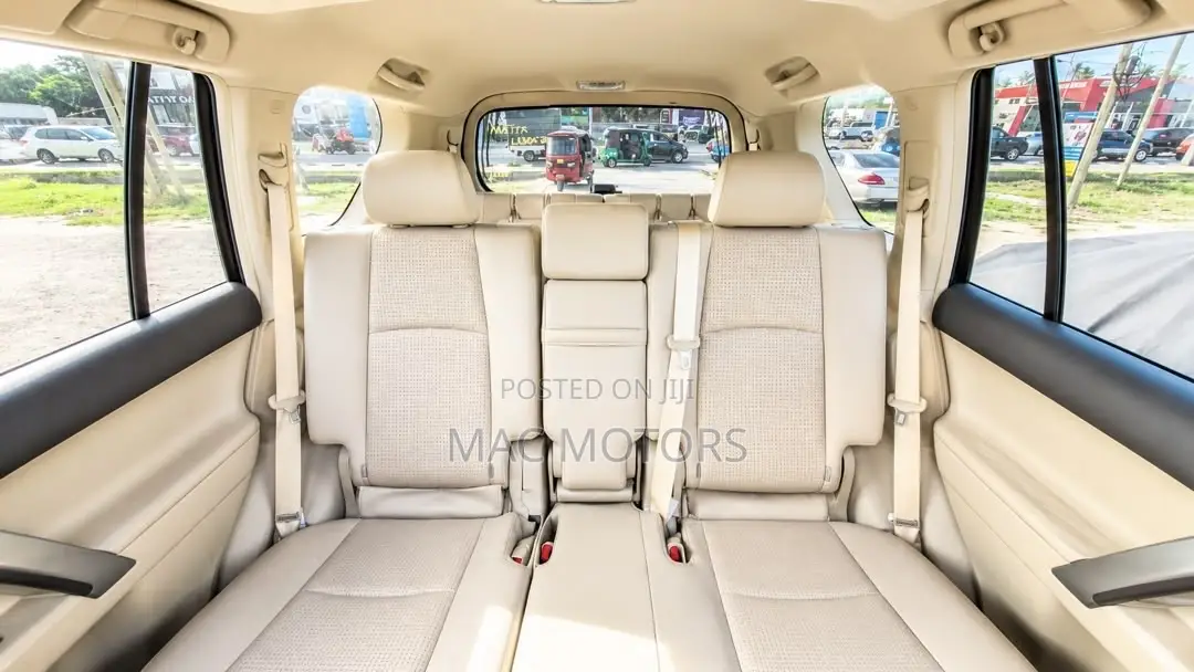 Toyota Land Cruiser Prado 2.8 2023 Black