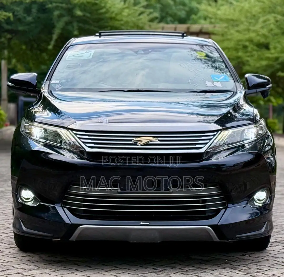 Toyota Harrier 2.0 2016 Blue