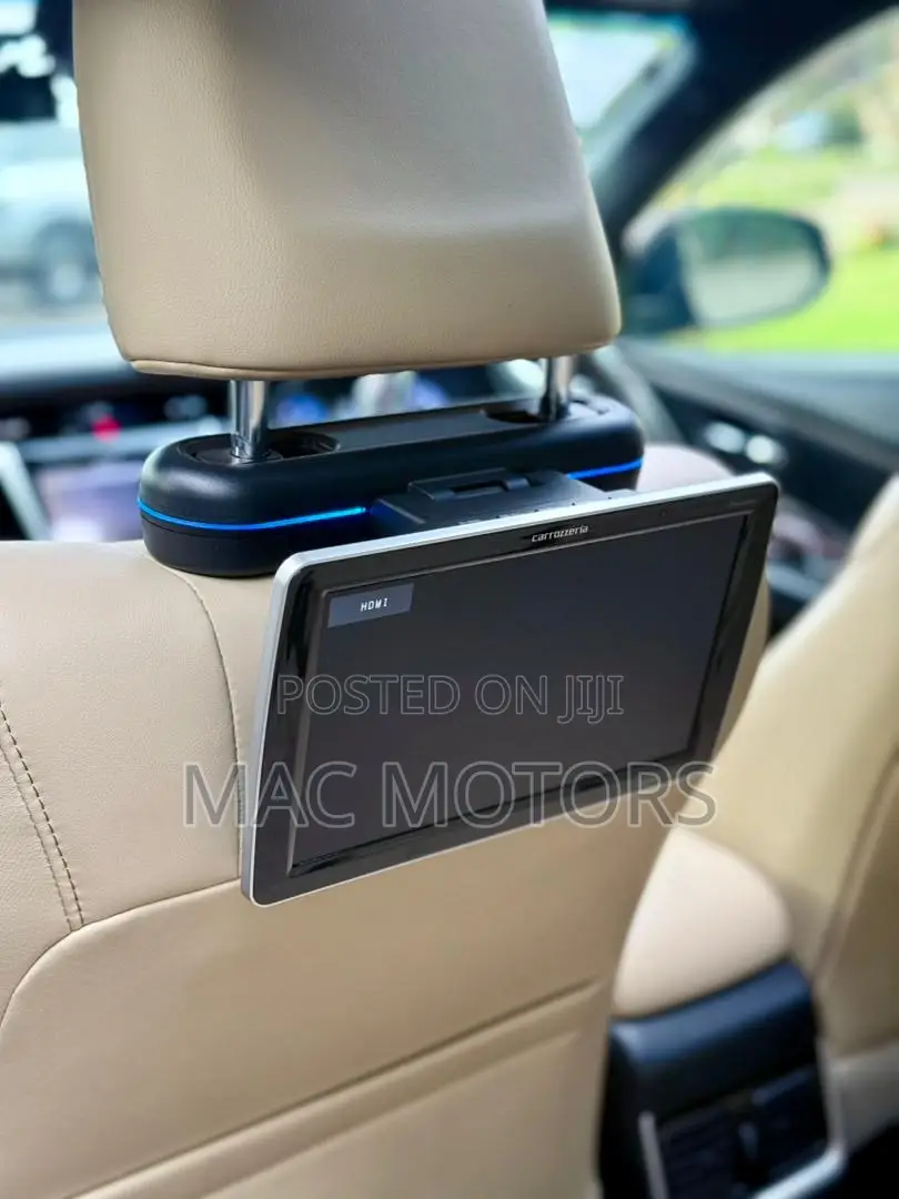 Toyota Harrier 2.0 2016 Blue