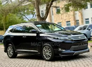 Toyota Harrier 2.0 2016 Blue