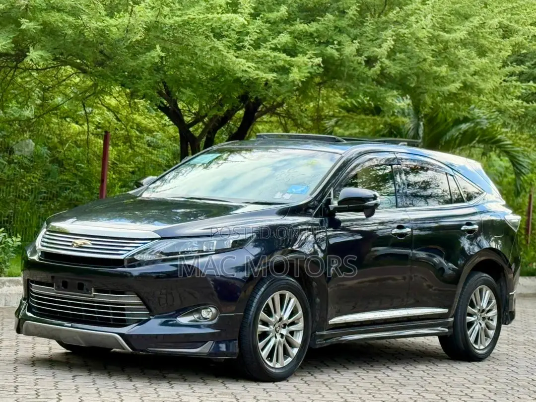 Toyota Harrier 2.0 2016 Blue