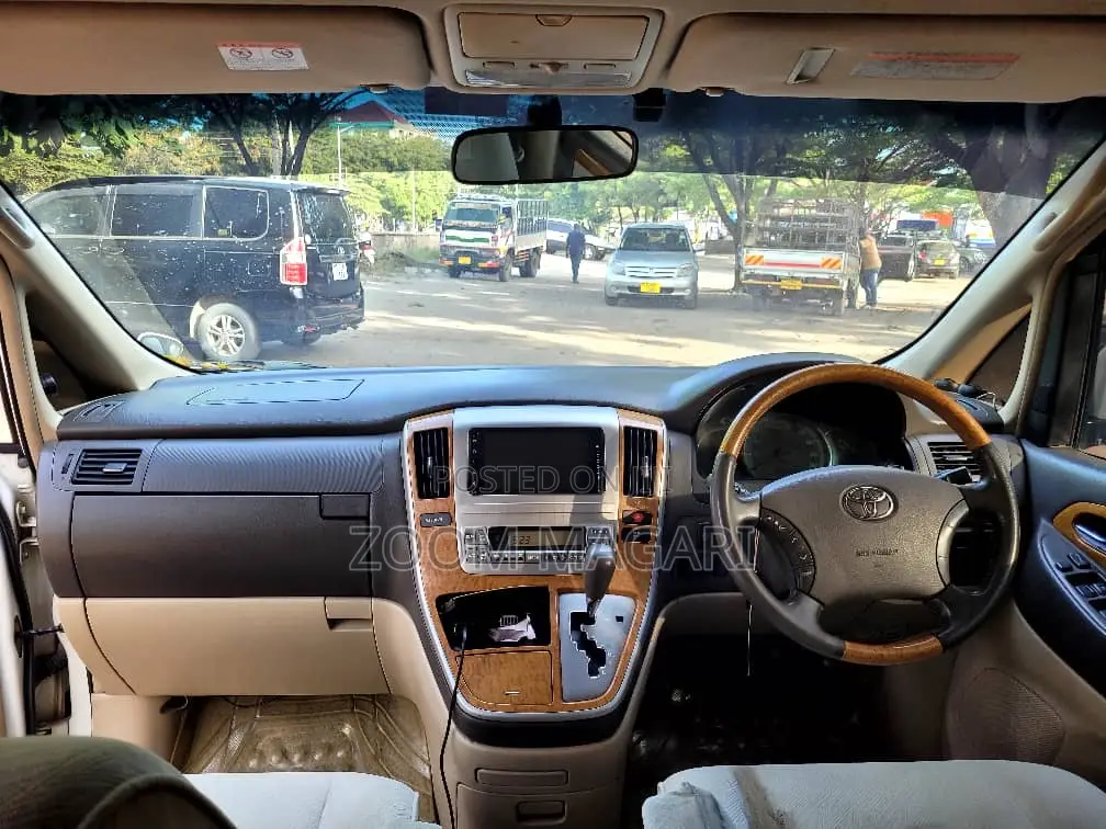 Toyota Alphard 2004 Pearl