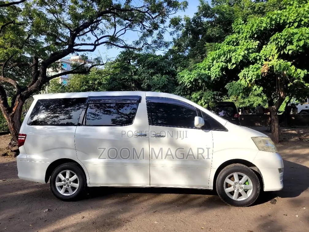 Toyota Alphard 2004 Pearl