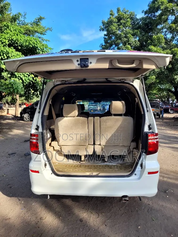 Toyota Alphard 2004 Pearl