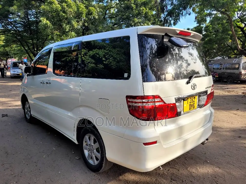 Toyota Alphard 2004 Pearl
