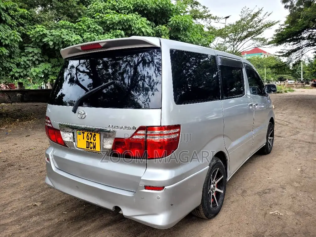 Toyota Alphard 2006 Silver