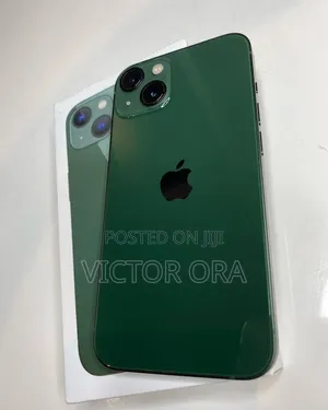 Apple iPhone 13 128 GB Green