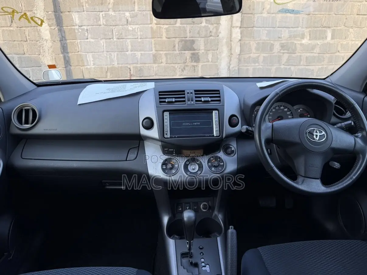 Toyota RAV4 2006 White