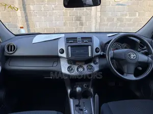 Toyota RAV4 2006 White