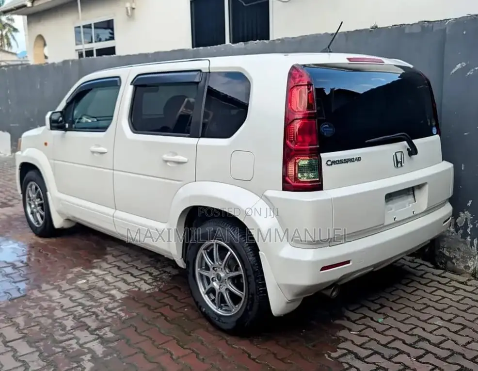 Honda Crossroad 2008 White
