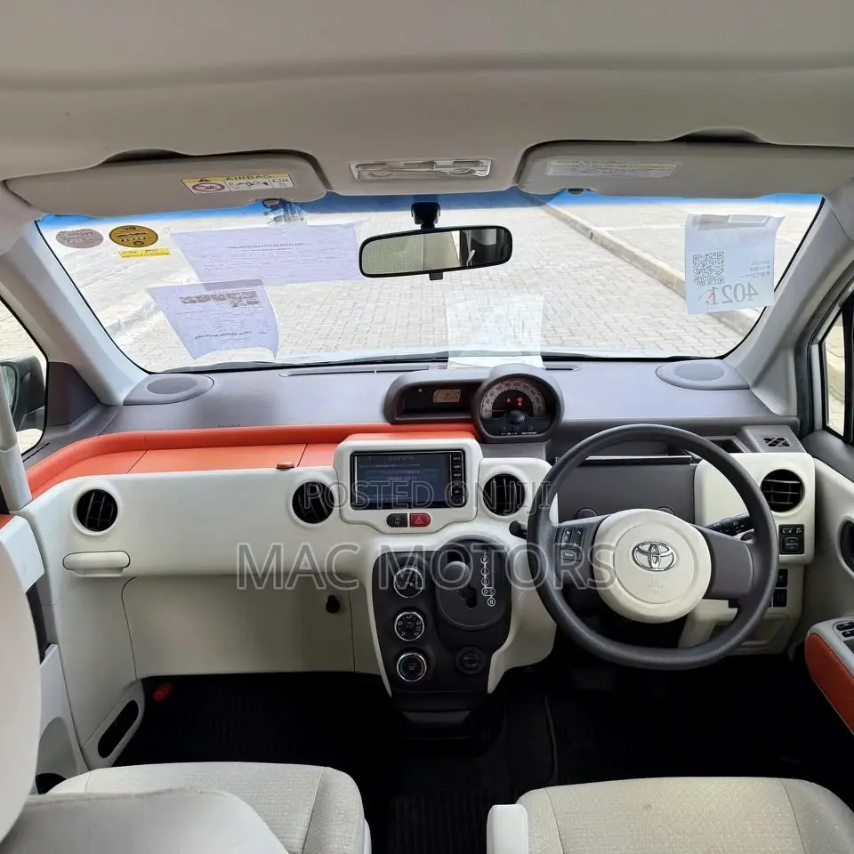 Toyota Porte 1.5 FWD 2012 Silver