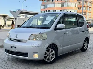 Toyota Porte 1.5 FWD 2008 Silver