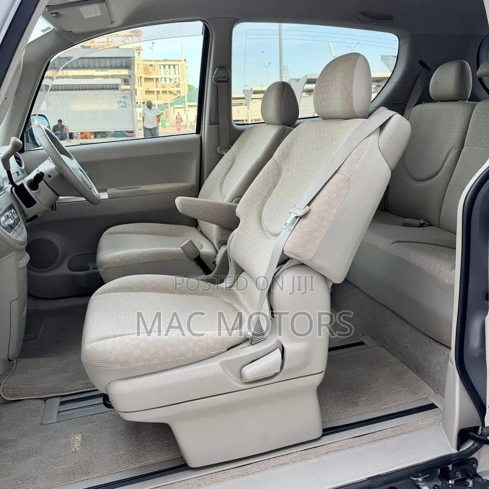 Toyota Porte 1.5 FWD 2008 Silver