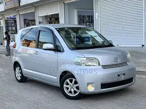 Toyota Porte 1.5 FWD 2008 Silver