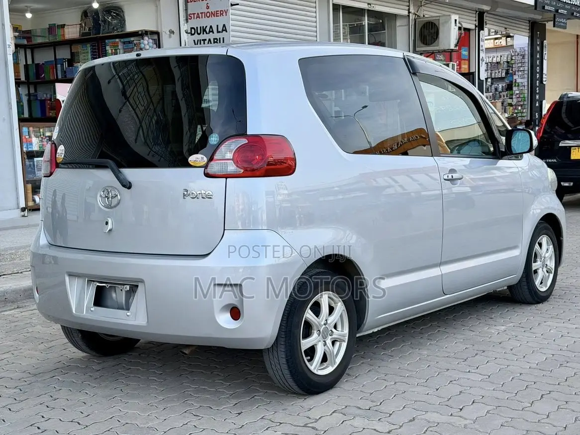 Toyota Porte 1.5 FWD 2008 Silver