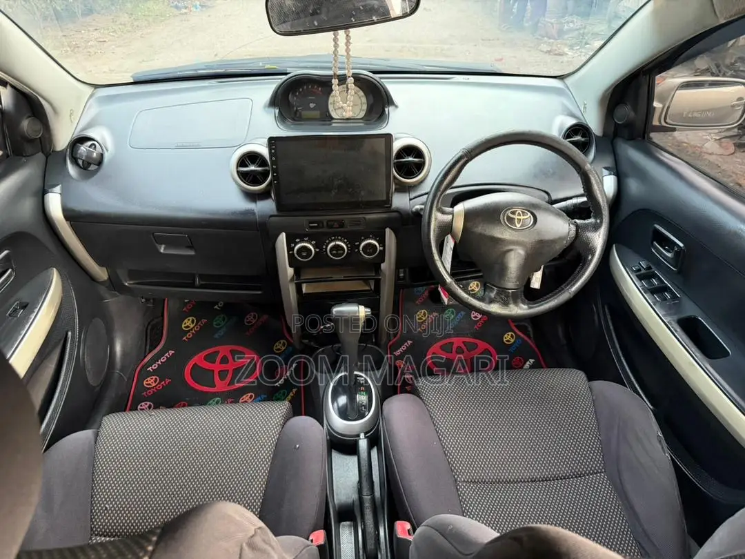 Toyota IST 2003 Beige