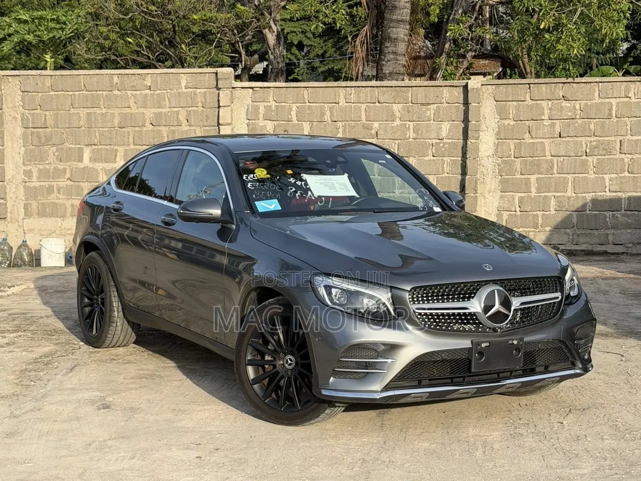 Mercedes-Benz GLC-Class GLC250 Sport Utility 4-Door (2.0L, 4cyl Turbo)
