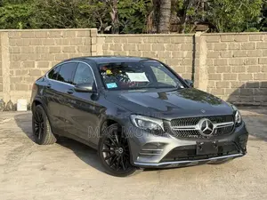 Mercedes-Benz GLC-Class GLC250 Sport Utility 4-Door (2.0L, 4cyl Turbo)