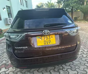 Toyota Harrier 2016