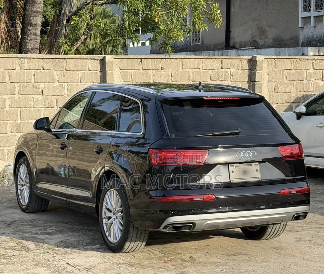 Audi Q7 2.0T Premium AWD quattro 2017 Black