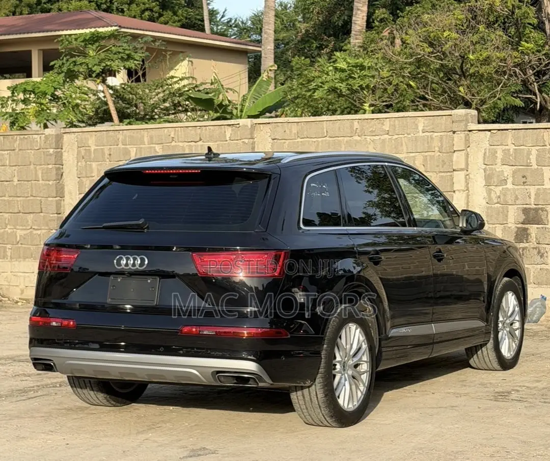 Audi Q7 2.0T Premium AWD quattro 2017 Black