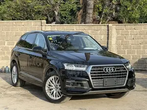 Audi Q7 2.0T Premium AWD quattro 2017 Black