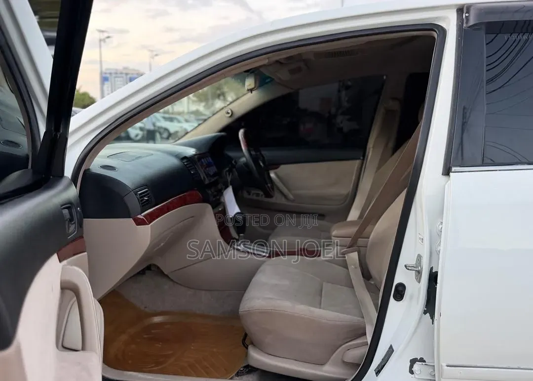 Toyota Premio 2003 White