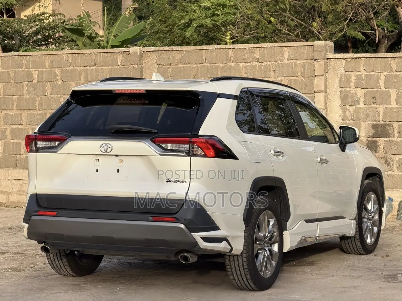 Toyota RAV4 2020 White
