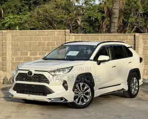 Toyota RAV4 2020 White