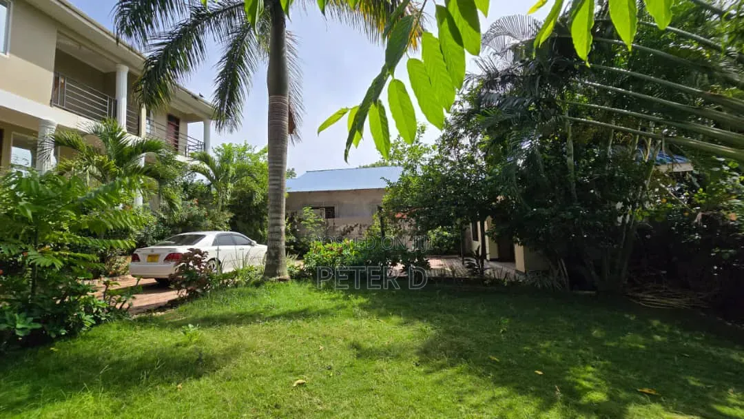 4bdrm House in Goba for sale