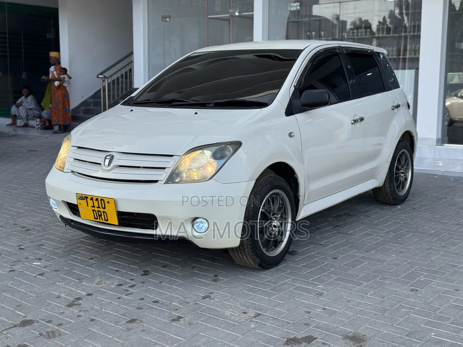 Toyota IST 2003 White