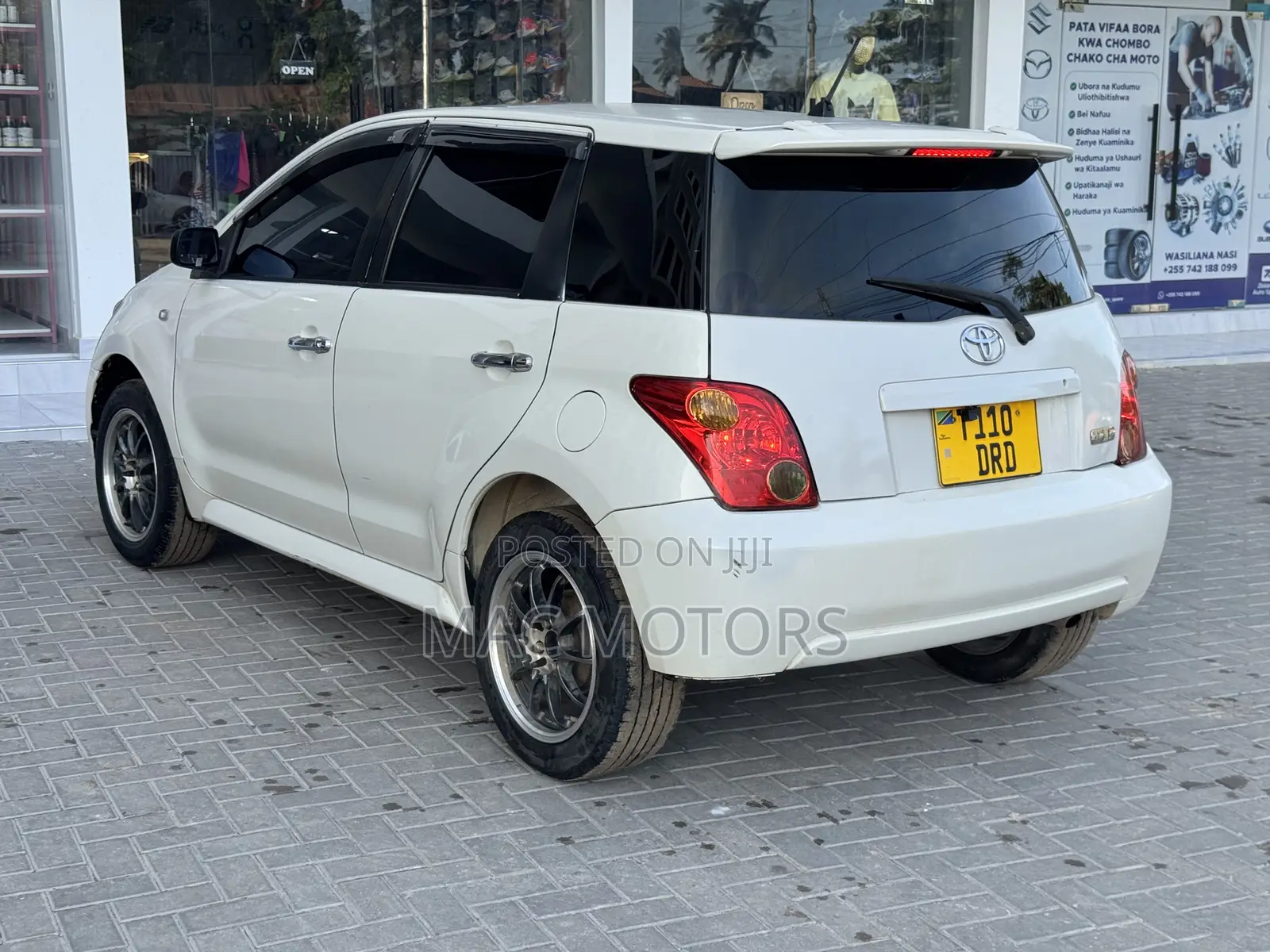 Toyota IST 2003 White