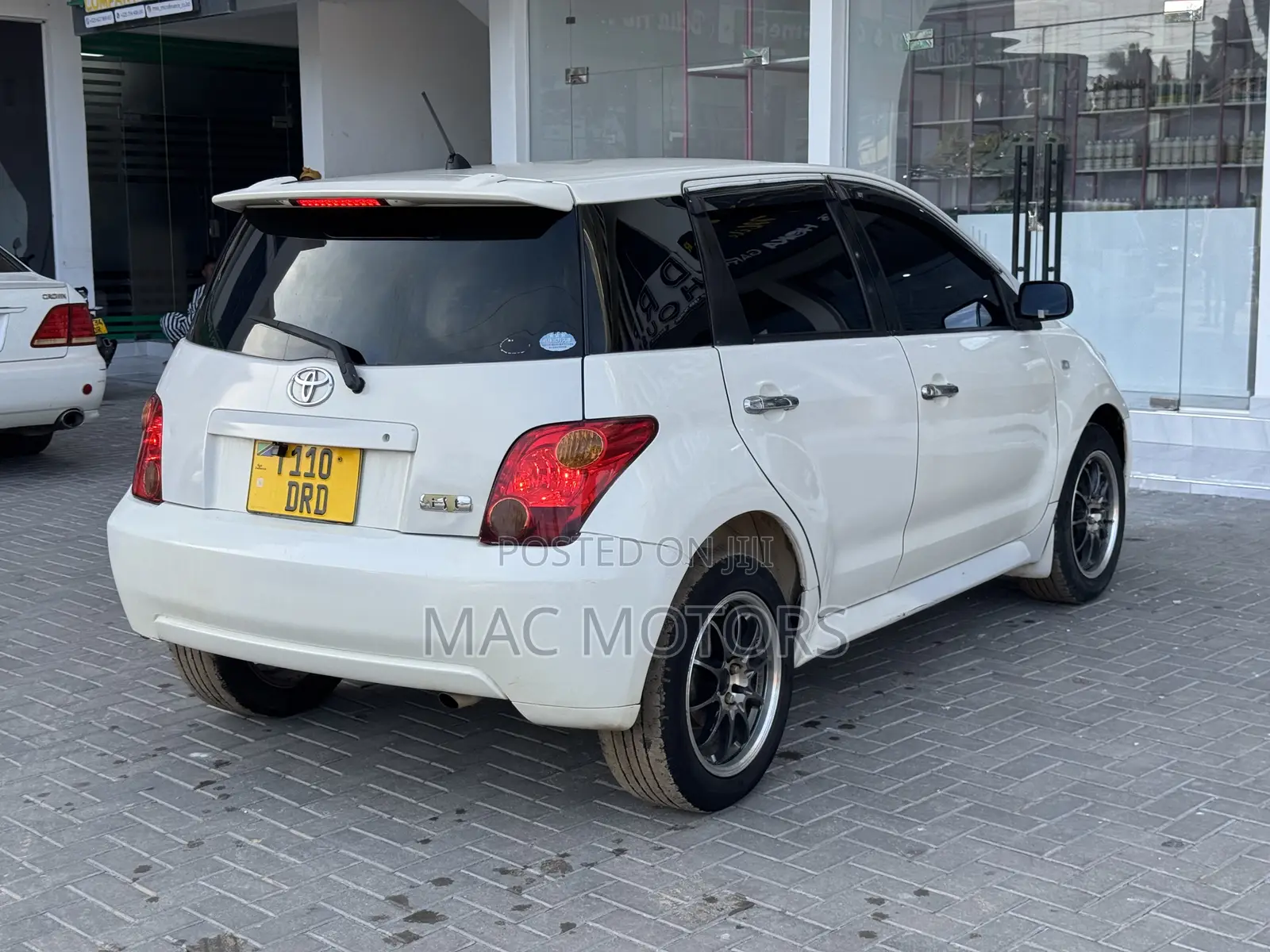 Toyota IST 2003 White