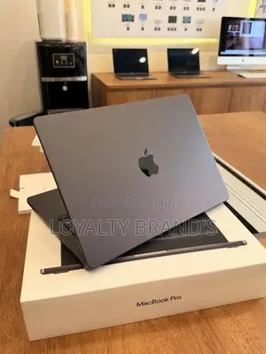 New Laptop Apple MacBook Pro 2024 M4 Max 36GB Apple M4 Max SSD 1T