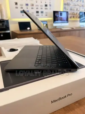 New Laptop Apple MacBook Pro 2024 M4 Max 36GB Apple M4 Max SSD 1T